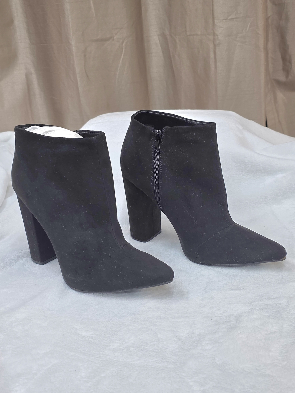 Shoe Dazzle Black Suede Pointed-Toe Ankle Booties Block Heel